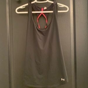 Under Armour black exercise tank with twist strap
